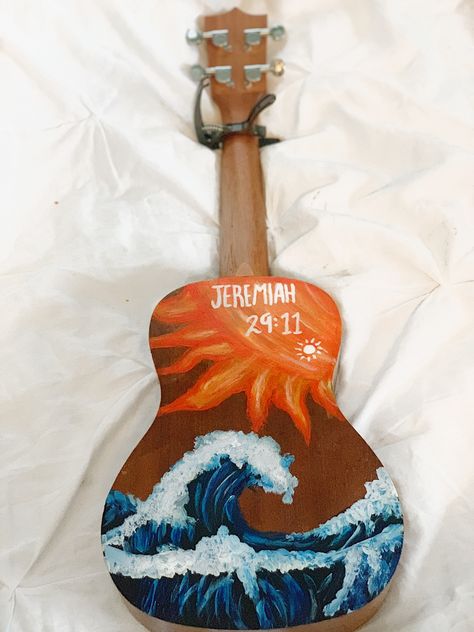 #ukelele #waves #beachy #paintedukelele Painting On Ukelele, Painted Ukelele Ideas, Painted Guitars Ideas, Painting Ukulele, Ukelele Painted, Ukulele Painting, Arte Do Ukulele, Painted Guitars, Acoustic Guitar Art