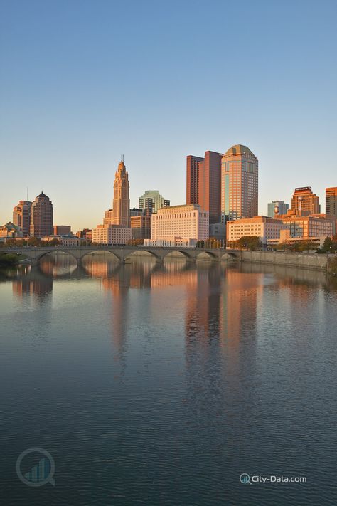 Scioto river Columbus Ohio Skyline, Reflection In Water, Ohio Photography, Sunset Reflection, City Of Columbus, America City, Levitation Photography, Double Exposure Photography, Hotel Inspiration