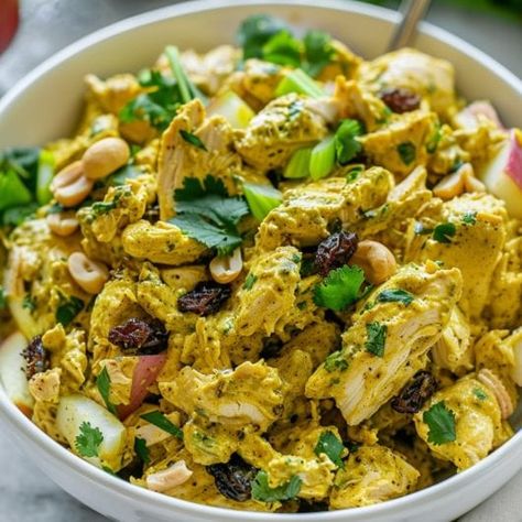 Curry Chicken Salad Chicken Salad Curry Recipe, Whole Foods Curry Chicken Salad, Best Curry Chicken Salad Recipe, Curry Chicken Salad Recipe, Homemade Buttermilk Cornbread, Curry Dressing, Curry Salad, Mango Chicken Curry, Walnut Chicken Salad