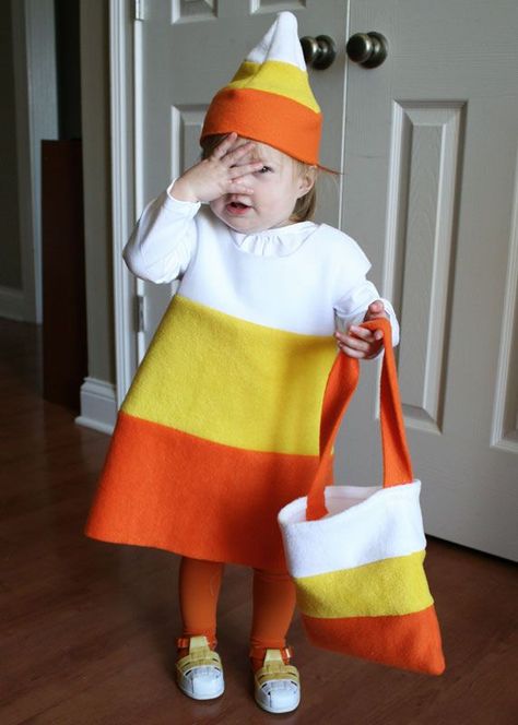 DIY fleece candy corn costume Corn Costume, Candy Corn Costume, Easy Halloween Costumes Kids, Diy Halloween Costumes For Kids, Costume Tutorial, Cute Candy, Diy Candy, Fabulous Fall, Cute Costumes