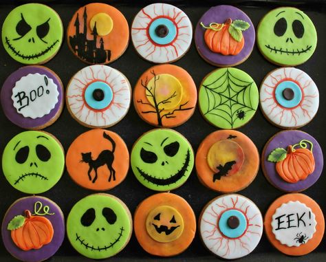 Halloween cookies | by bubolinkata Halloween Sugar Cookies Decorated, Halloween Deserts, Halloween Cookies Decorated, Halloween Cupcake Toppers, Halloween Sugar Cookies, Halloween Baking, Easy Halloween Crafts, Halloween Goodies, Fall Cookies