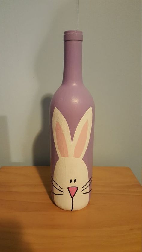 Easter Bottle Crafts, Easter Wine Bottles, Diy – Velikonoce, Bottle Art Projects, Bottle Designs, Hand Painted Wine Bottles, Study Decor, Glass Bottle Diy, Diy Glass Bottle Crafts