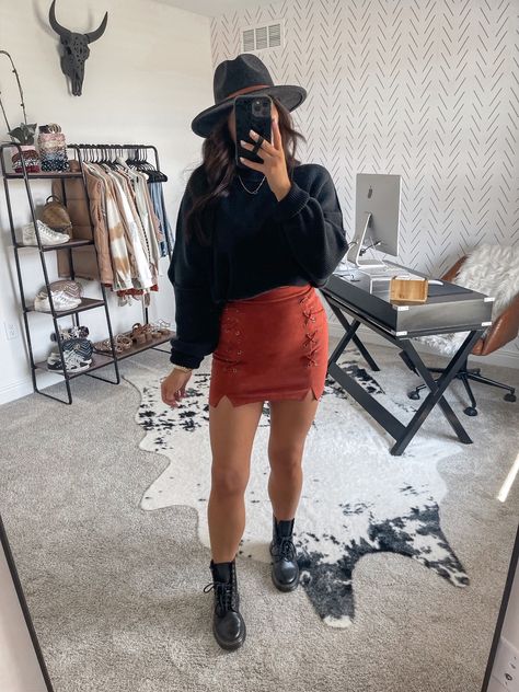 Skirt With Boots Outfit Summer, Courderoy Skirt Outfit Fall, Skirt Outfits With Sweater, Boujee Fall Outfits, Plus Size Skirt Outfits Fall, Skirt With Doc Martens, Suede Skirt Outfit Fall, Meghan Sisco, Casual Boots Outfit