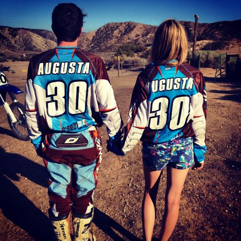 Omg, please. Even if i never race again. I wanna do this. && my girlfriend will do it with me cause shes great... <3 Motocross Girlfriend, Matching Jerseys, Motocross Couple, Dirt Bike Wedding, Country Relationship Goals, Boyfriend Gift Ideas, Biker Couple, Dirt Biking, Motocross Love