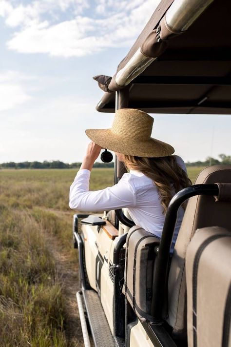 Safari Outfit Women, Safari Outfit, Safari Outfits, Design Darling, Safari Chic, Okavango Delta, Africa Do Sul, Spoiled Rotten, Wildlife Safari