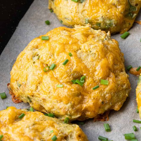 Healthy Protein Biscuits Protein Biscuits, Dinner Biscuit, Sausage Biscuits, Gluten Free Bagels, Gluten Free Protein, Balanced Breakfast, Biscuits Recipe, High Protein Breakfast, Paleo Dinner