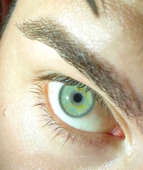 Jade Green Eyes Men, Icy Green Eyes, Pale Green Eyes Aesthetic, Light Green Eyes Aesthetic, Jade Green Eyes, Mint Green Eyes, Sea Green Eyes, Pale Green Eyes, Light Green Eyes