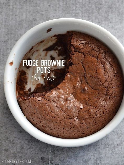 Fudge Brownie Pots - BudgetBytes.com Individual Desserts In Ramekins, One Pot Desserts, Individual Brownie Recipe, Ramekin Brownie, Individual Brownies, Pot Brownies, Ramekin Recipe, Pot Butter, Cookie Dough Cake