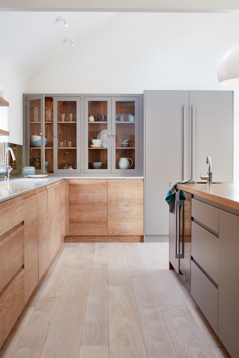 Exposed Timber - Brushed Limed Grain Oak | Naked Kitchens Grey Painted Cabinets, Kitchen Cabinet Color Ideas, Scandi Kitchen, Two Tone Kitchen Cabinets, Two Tone Cabinets, Two Tone Kitchen, Grey Kitchen Cabinets, Kitchen Cabinet Colors, Kitchen Doors