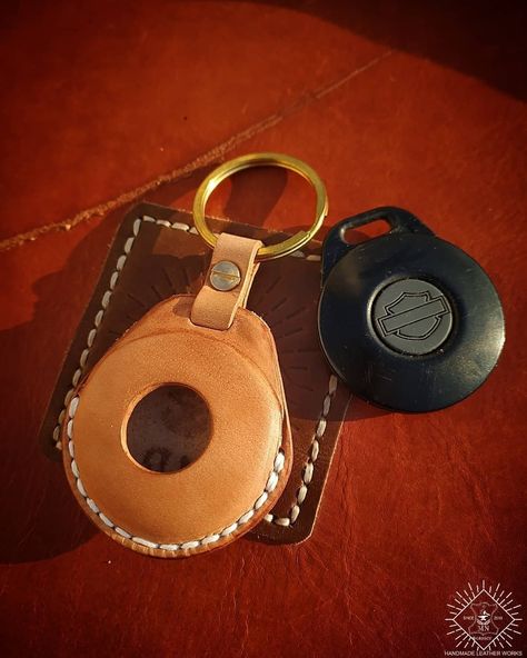 Leather Cover
Leather Goods
HARLEY-DAVIDSON Key Fob
Handcrafted Divine Masculine, Air Tag, Leather Key Case, Control Key, Leather Product, Key Case, Leather Key, Handcrafted Leather, Leather Cover