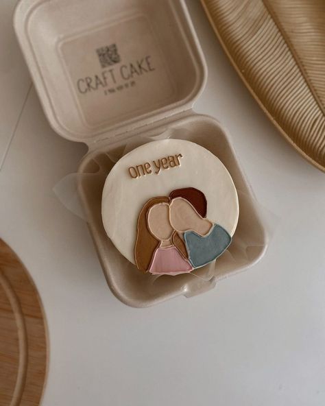 Small Cakes For Boyfriend, Bento Cake Anniversary, Bento Cake Design For Boyfriend, Bento Cake For Boyfriend, Simple Cake Decoration, Simple Anniversary Cakes, Cake Ideas For Birthday, Cake Samples, Cakes Aesthetic