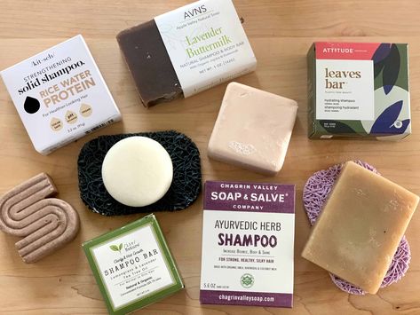 Tried & Tested: Best Natural, Non-Toxic Shampoo Bars (& Plastic-Free!) Best Shampoo And Conditioner Bars, Best Bar Shampoo And Conditioner, Non Toxic Shampoo And Conditioner, Best Shampoo Bars, Healthy Shampoo, Organic Shampoo Bar, Shampoo Bar Recipe, Natural Shampoo Bar, Natural Hair Shampoo