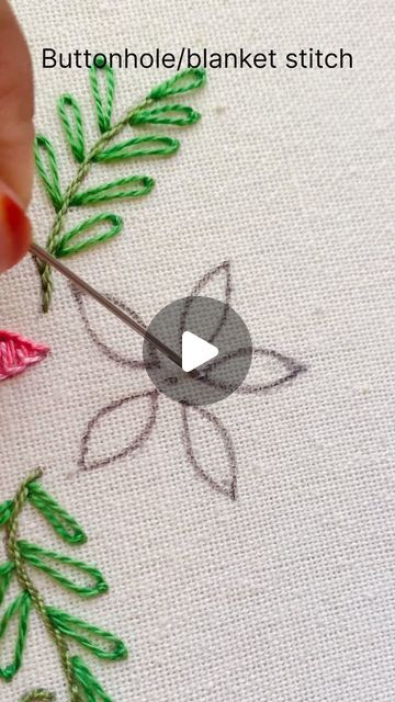 Embroidery Videos Stitches, Hand Embroidered Stitches, How To Embroider Flowers, Embroidered Blanket, Embroidery Lessons, Hand Embroidery Tutorial, Embroidery Videos, Punch Needle Embroidery, Blanket Stitch