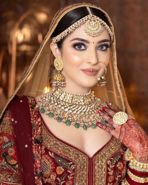 Bride Pic, Latest Bridal Makeup, Wedding Lengha, Best Indian Wedding Dresses, Make Up Gold, Indian Wedding Makeup, Indian Bride Makeup, Bridal Makeup Images, Bridal Eye Makeup