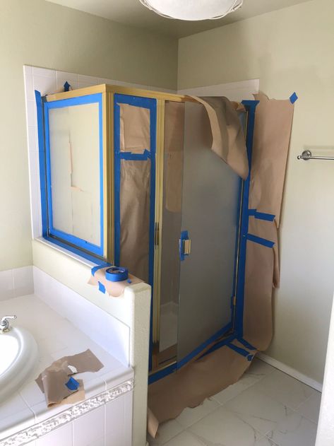 How to Paint a Brass Shower Frame for $30 (Shower Door DIY) Diy Shower Door, Brass Bathroom Fixtures, Bathroom Shower Doors, Painting Shower, Brass Shower, Diy Shower, Shower Surround, Brass Bathroom, Asian Fusion