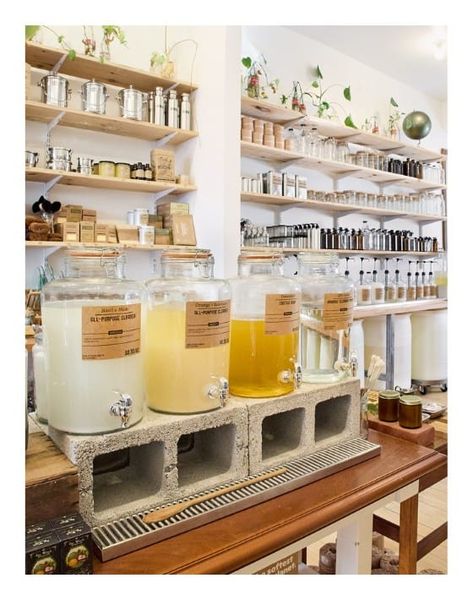 11 Zero Waste Stores in Philadelphia Declaring Plastic Independence Organic Food Shop Design, Bulk Store Zero Waste, Zero Waste Grocery Store Design, Wholesale Store Design, Zero Waste Market, Zero Waste Store Interior, Refillery Shop, Mercantile Store Ideas, Refill Store