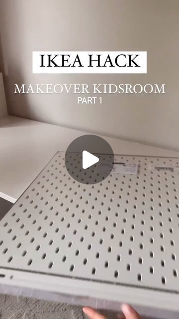 Skådis Ikea Hack, Ikea Smågöra Hack, Helmer Ikea Hack, Ikea Kids Bedroom Ideas, Kids Room Ikea Ideas, Ikea Boaxel Hacks, Ikea Kids Hack, Ikea Room Divider Ideas, Kidsroom Ikea Room Ideas