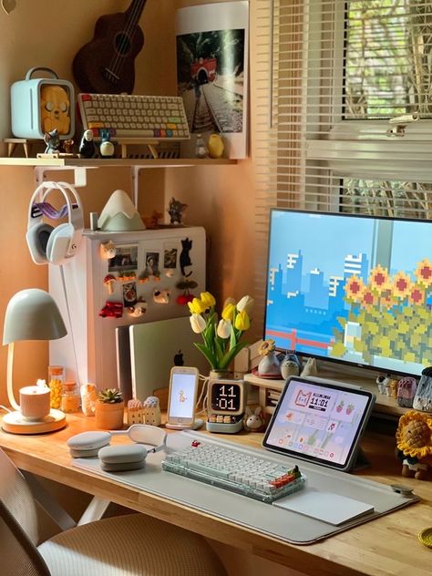 Ducky Keyboard, Work From Home Desk Setup, Cozy Gamer, Cozy Workspace, Desk Aesthetic, Cozy Gaming, Cozy Desk, Study Desk Decor, Desk Setups