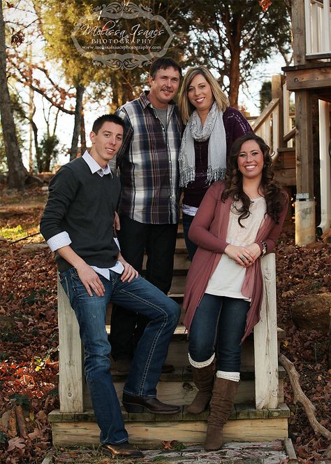 The lighting could be better, but I like the idea of using stairs to set up the shot. Family of four with teens. Adult Family Photos, People Posing, Family Portrait Poses, Family Christmas Pictures, Family Picture Poses, Family Photo Pose, Photography Poses Family, Fall Family Pictures, Family Picture Outfits