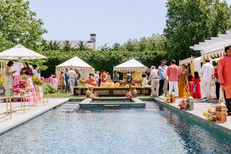 At Their Wedding in the Hamptons, This Couple Treated Guests to a Weekend of Nonstop Fun Hamptons Backyard Wedding, Hamptons Pool Party, Hampton Wedding, Hamptons Wedding Aesthetic, Hamptons Backyard, Hamptons Pool, Hamptons Party, Hamptons New York, Wedding Pool Party