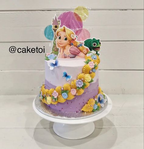 Simple Rapunzel Cake, Tangled Birthday Cake Simple, Rapunzel Birthday Cakes, Rapunzel Theme Cake, Rapunzel Birthday Cake Simple, Tangled Cake Ideas, Tangled Cake Rapunzel, Simple Princess Cake Ideas, Rapunzel Cake Ideas Simple