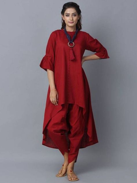 Long Kurti & Palazzo Set Cotton Kurti Set, Kurta With Dhoti, डिजाइनर कपड़े, Kurti Style, Floral Frocks, Red Flare, Indian Salwar Kameez, Dhoti Pants, Fabric Patterns Design