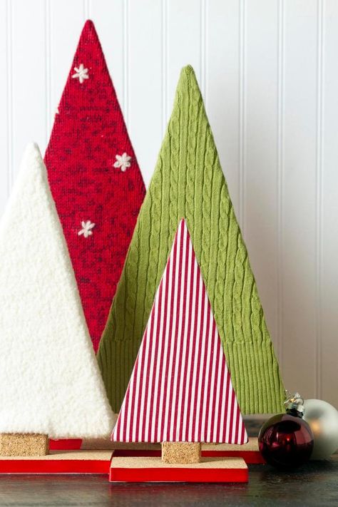 Fabric Crafts No Sew, Yarn Trees, Christmas Fabric Crafts, Core Board, Holiday Sweaters, Fabric Tree, Fabric Christmas Trees, Sewing Easy Diy, Christmas Tree Decorations Diy