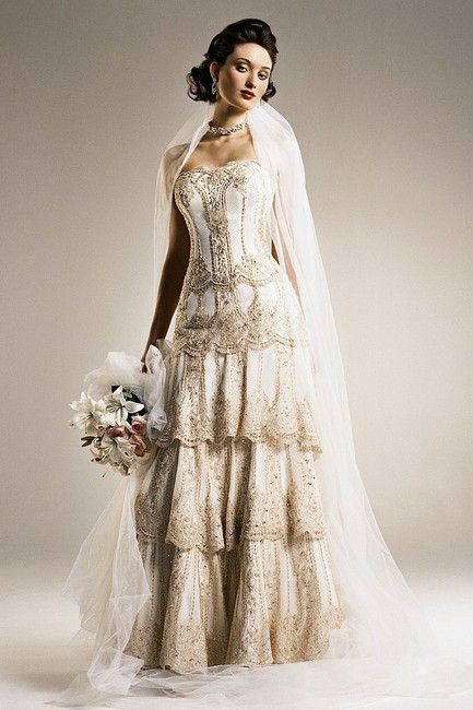 Old Wedding Dress Ideas, Eden Wedding Dress, Old Wedding Dresses, Wedding Dress Costume, Tea Length Prom Dress, Bridal Dresses Vintage, Old Wedding, Vintage Style Wedding Dresses, Vintage Bridesmaid Dresses