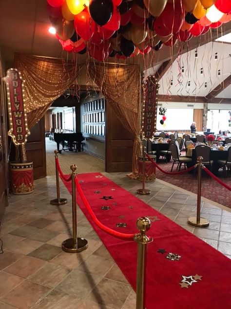 Prom Theme Old Hollywood, Oscar’s Themed Prom, Prom Theme Red Carpet, Prom Night Decoration Hollywood Theme, Red Carpet Affair Theme, Red Carpet Casino Night, Prom Oscars Theme, Hollywood Red Carpet Centerpiece, Red Carpet Masquerade Party