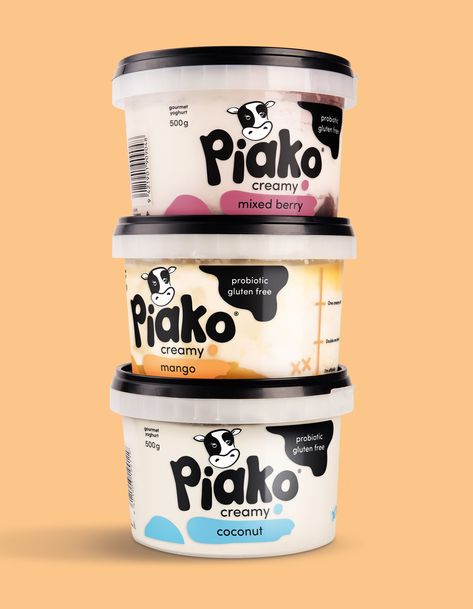 Piako Yogurt Yogurt Cup Packaging Design, Yogurt Label Design, Yogurt Branding, Yogurt Design, Yogurt Packaging Design, Yoghurt Packaging, Logo Doce, Yogurt Brands, Dairy Packaging