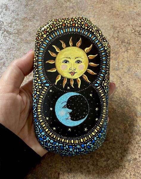 Rock Art Ideas Painted, Moon Rock Painting, Rock Art Ideas, Moon Rock, Painting Rocks, Rock Painting Art, Sun Moon, Rock Painting, Rock Art