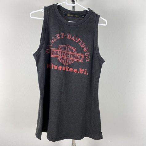 Harley-Davidson Women's Classic Graphic Muscle Tee - 99262-19vw , Size Large Show Off Your Love For Motorcycles With This Harley-Davidson Women's Classic Graphic Muscle Tee. The Sleeveless Tank Top Features A Round Neckline And A Comfortable, Regular Fit. It Is Made Of A 62% Cotton And 38% Polyester Blended Fabric That Is Lightweight And Easy To Care For, Making It Perfect For Summer And Spring. Authentic Harley-Davidson Tee: Classic Graphic Muscle Style. Women's Size Large: Perfect Fit For Casu Muscle Graphic Tee, Tank Top Graphic Design, Graphic Muscle Tee, Tank Top Graphic, Outfits Jewelry, Harley Davidson Tank Tops, Classic Harley Davidson, Womens Muscle Tank, Harley Davidson Tee