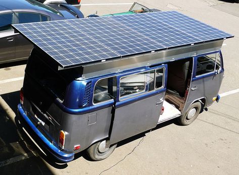 family creates solar electric volkswagen camper van Electric Volkswagen, Hybrid Vehicles, Diy Electric Car, Car Conversion, Electric Car Conversion, Volkswagen Camper Van, Kombi Home, Solar Car, Solar Power Diy