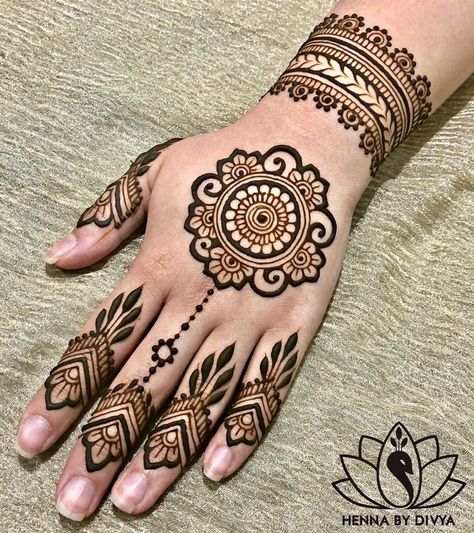 Mehndi Designs Finger, Henna Hand Designs, Mehedi Design, Simple Mehendi Designs, Pola Tato, Tato Henna, मेहंदी डिजाइन, Henna Tattoo Hand, Very Simple Mehndi Designs