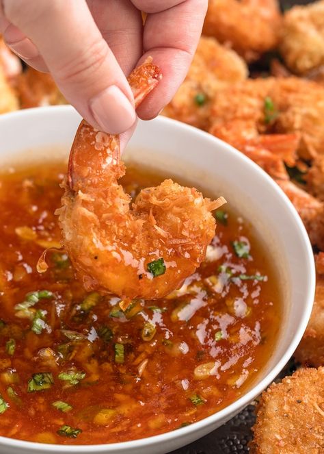 Orange Dipping Sauce, Sriracha Dip, Shrimp Sauce Recipes, Chili Dipping Sauce, Fruit Dips, Asian Dipping Sauce, Shrimp Sauce, Homemade Sauce Recipes, Sweet And Spicy Sauce