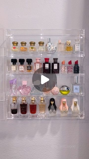 11K views · 2.5K likes | 𝒾𝓉’𝓈 𝓂𝒾𝓃𝒹𝓎 on Instagram: "mini perfumes >>  i love having minis to throw in my purse 💓 love how this display came together! organizer is 🔗🔗 linked" Perfume Organization On Wall, Perfume Organization Ideas, Perfume Organization Organizing Ideas, Diy Perfume Organizer, Mini Perfumes, Perfume Organizer, Closet Hacks, Closet Hacks Organizing, In My Purse