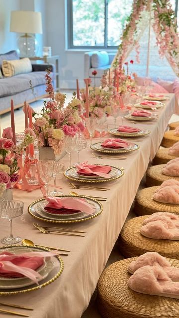 Une Table By Tania | NYC Picnics, tablescapes & flowers on Instagram: "Akhila’s pajama party baby shower was a monochromatic pink affair. Her besties joined in wearing pink silk pajamas and indulged in all of her favorite cravings. 

#itsagirl #allpinkeverything #pink #pinkparty #pinktablescape #babyshowerideas #babyshower" Pink Thanksgiving Tablescape, Pink Birthday Dinner Table, Girly Tablescape, Pink Thanksgiving Table, Pink Table Scape, Pink Dinner Party, Pink Silk Pajamas, Monochromatic Pink, Pink Thanksgiving