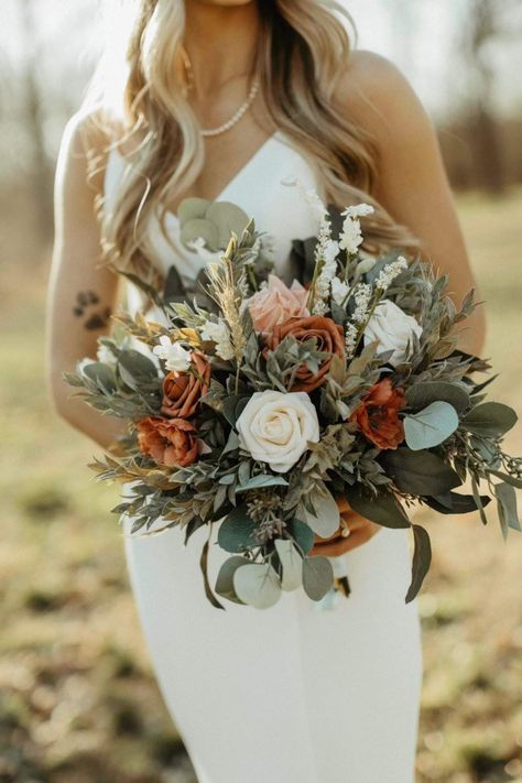 Sage Green Wedding Colors, Rusting Wedding, Bridal Bouquet Fall, Green Wedding Colors, Sage Wedding, Boda Mexicana, Sage Green Wedding, Fall Wedding Bouquets, Fall Wedding Flowers