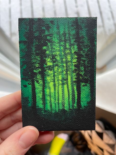 acrylic, painting inspo, inspo, drawing inspo, acrylic painting, mini canvas, forest painting, sketchbook inspo, inspiration, ideen, ideas, painting ideas, easy painting, doodles Canvas Painting Ideas Forest, Green And Black Painting Ideas, Easy Painting Doodles, Paintings With Green Backgrounds, Minecraft Painting Ideas On Canvas, Simple Forest Painting, Canvas Forest Painting, Mini Canvas Art Simple, Forest Painting Acrylic Easy