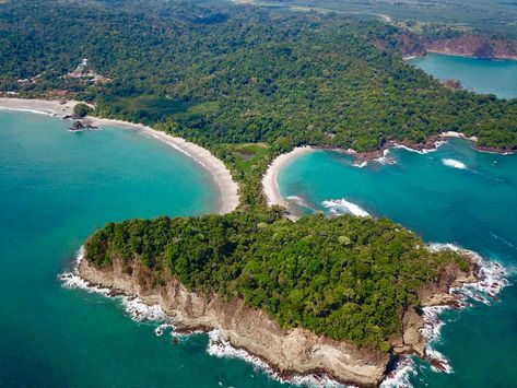 Manuel Antonio, Costa Rica #costarica #playas #pacífico #manuel antonio Costa Rica Waterfall, Manuel Antonio Costa Rica, Manuel Antonio National Park, Puntarenas, Costa Rica Travel, Beautiful Places Nature, Boat Trips, Central America, Cool Places To Visit