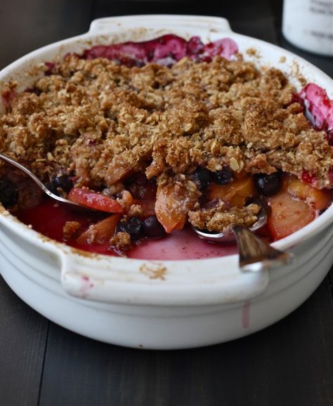 Jessie Monds Fruit Crisp - Jessie Monds Peach Blueberry Crisp, Summertime Desserts, Oat Crumble Topping, Berry Crisp, Blueberry Crisp, Peach Crumble, Peach Blueberry, Fruit Crumble, Peach Crisp