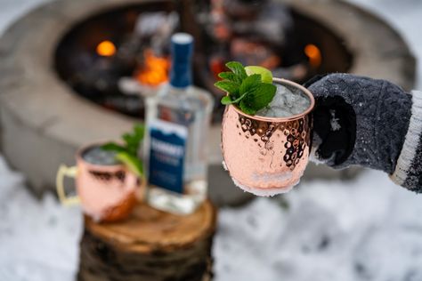 How to make these 4 iconic après-ski cocktails at home | Dished Apres Ski Cocktails, Ski Cocktails, Lodge Bar, Cocktails At Home, Basil Leaf, Vodka Martini, Steaming Cup, Yule Log, How To Mix