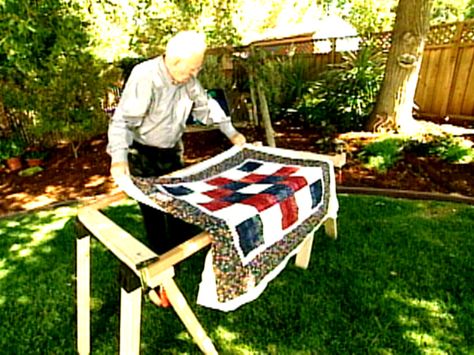 Alex Anderson shows how to build your own diy quilt frame for under $50 using a saw horse. Get the step-by-step tutorial here. Diy Quilting Frame For Sewing Machine, Diy Quilting Frame Plans, Quilt Frame Plans, Diy Quilting Frame, Hand Quilting Frames, Quilt Frame, Alex Anderson, Diy Quilting, Christmas Quilting Projects