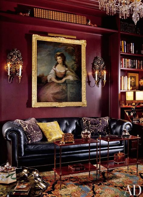 Bookshelf Paint Ideas and Inspiration | Architectural Digest Burgundy Room, Burgundy Living Room, Burgundy Walls, Burgundy Paint, Painted Bookshelves, Color Borgoña, Traditional Office, Chateau France, Red Rooms