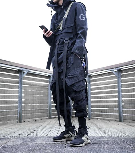 Tech Clothing, Techwear Streetwear, Japanese Street Wear, Tech Wear Fashion, Tech Wear, Techwear Outfits, Techwear Fashion, Tactical Wear, Cyberpunk Clothes