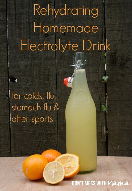 Homemade Electrolyte Drink - Natural Sports Drink #health #homemade #recipe - DontMesswithMama.com Homemade Electrolyte Drink, Electrolyte Drink, Sports Drink, Healthy Smoothie, Diy Health, Health Drink, Milkshakes, Slushies, Natural Medicine