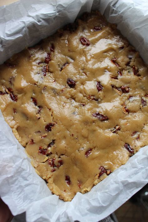 Butter Pecan Shortbread Cookies, Cinnamon Amish Bread, Butter Pecan Shortbread, Homestead Christmas, Pecan Shortbread Cookies, Pecan Shortbread, Amish Bread, Tomatoes Recipes, Cookie Cake Pie