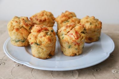 Monash University Low FODMAP Diet: Savoury Low FODMAP Muffins Mini Quiche Recipes, Gluten Free Brunch, Veggie Muffins, Healthy Muffin, Cooked Ham, Lactose Intolerance, Pizza Muffins, Savory Muffins, Prosciutto Cotto