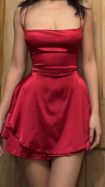 victoria ಇ on Instagram: "The RED 🥹❤️🥰 Dress is linked in my bio under Amazon and also my highlights! #amazondresses" Maroon Hoco Dresses Short, Short Cute Dresses Parties, Red Homecoming Dress Aesthetic, Red Dress Short Hoco, Corset Hoco Dress Short, Red Damas Dresses, Deep Red Dress Short, Formal Dresses Short Red, Red Dress Classy Short