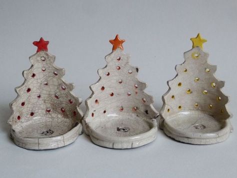 Kiln Guardian Ideas, Hand Built Pottery Christmas Ornaments, Ceramic Tea Lights, Tea Light Holder Ceramic, Air Dry Clay Tea Light Holder, Holiday Ceramics Ideas, Ceramic Xmas Decorations, Xmas Pottery Ideas, Pottery Tea Light Holders